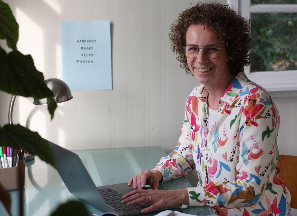 Over mij - Studio P - Grafische vormgeving & Knip-illustraties op maat